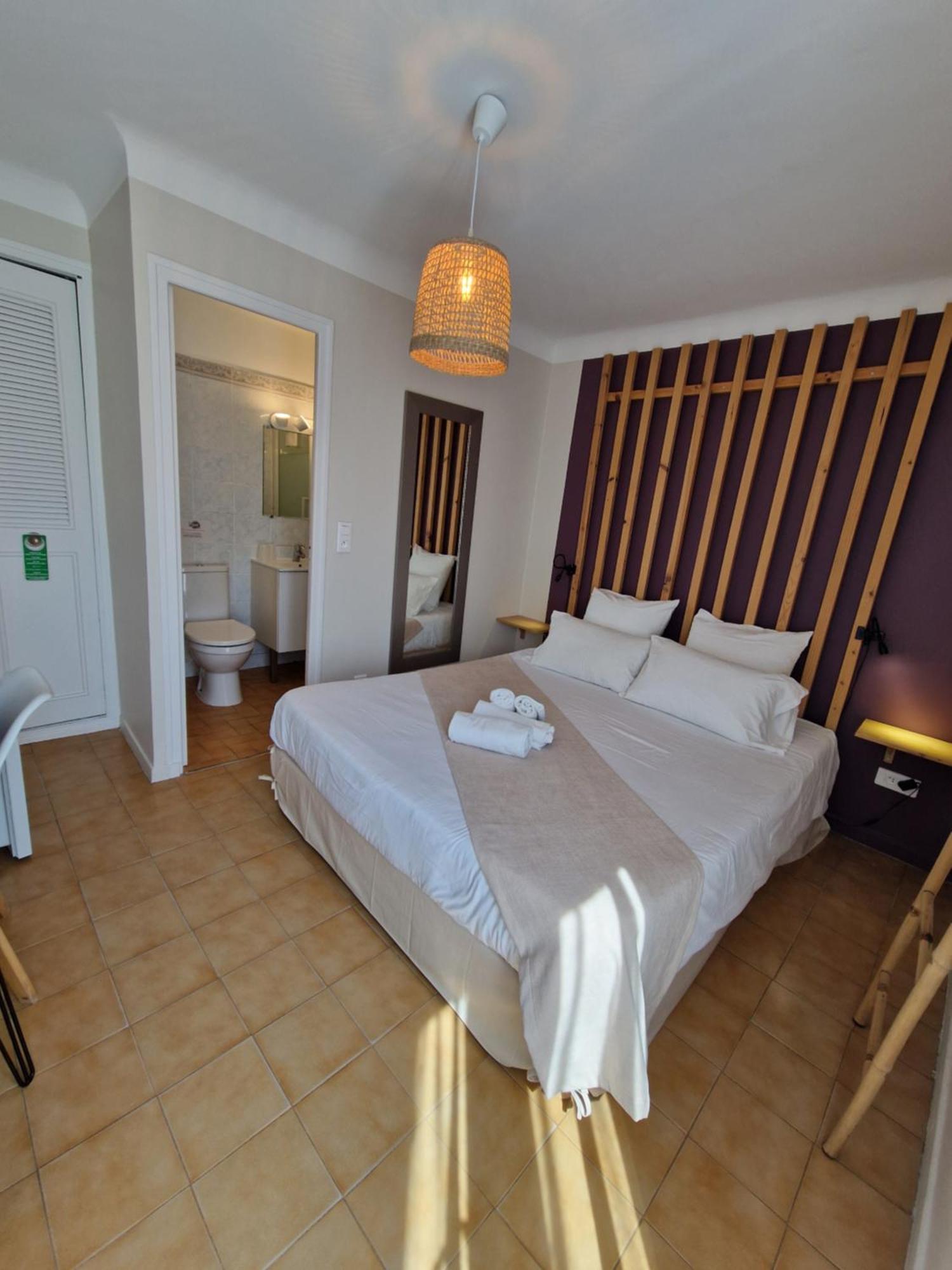 Le Cosy Hotel Saint Aygulf Exterior photo